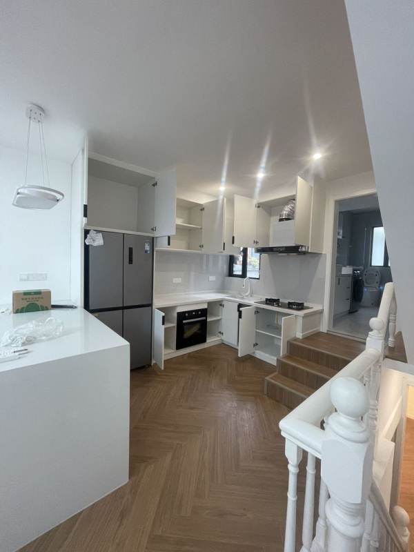 Housing image — Kitchen