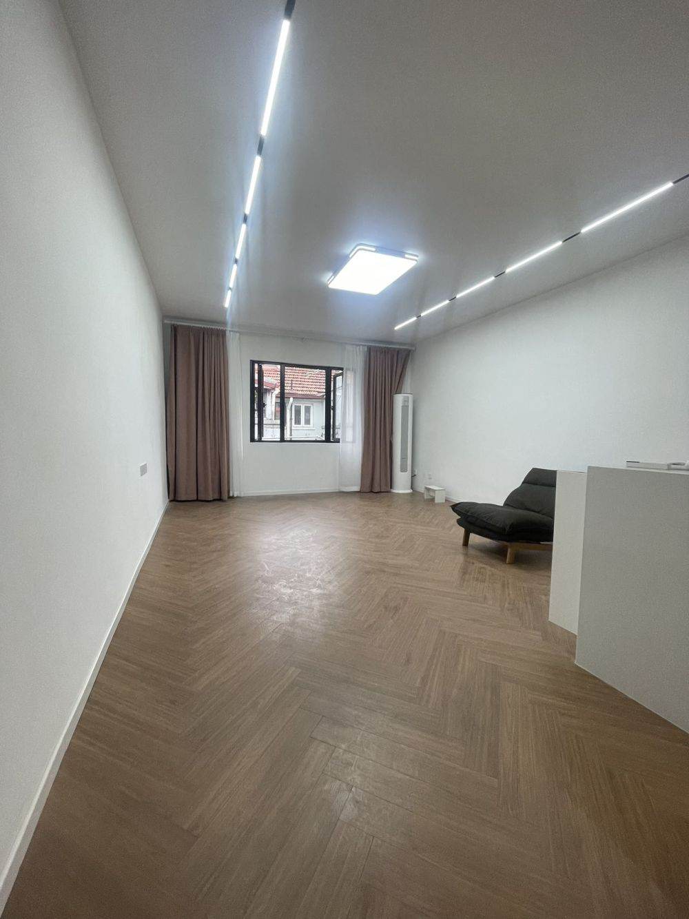 Housing image — Living Room