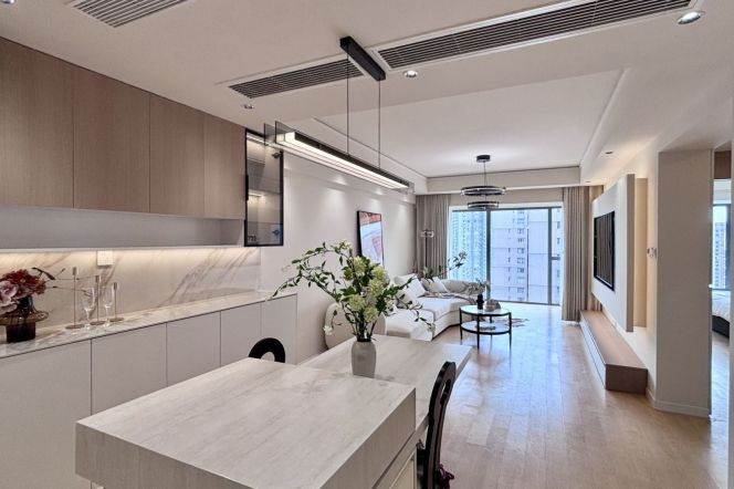 High-Floor Modern Bright 2BR Apartment near Linping Rd Metro (L4)