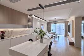 High-Floor Modern Bright 2BR Apartment near Linping Rd Metro (L4)