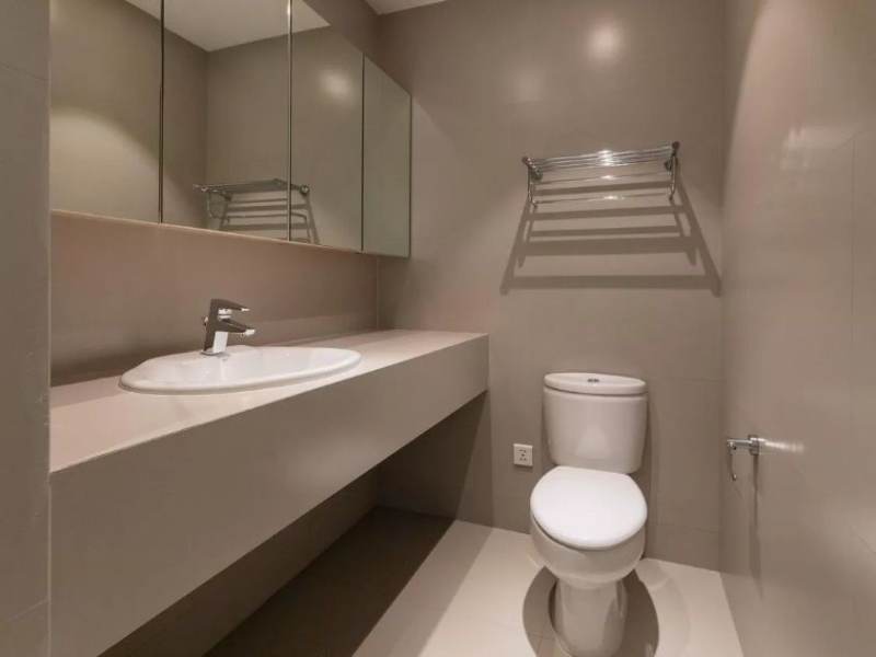 Housing image — Bathroom