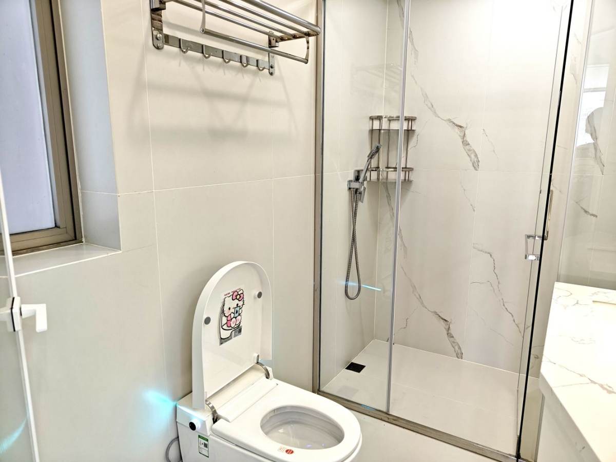 Housing image — Bathroom