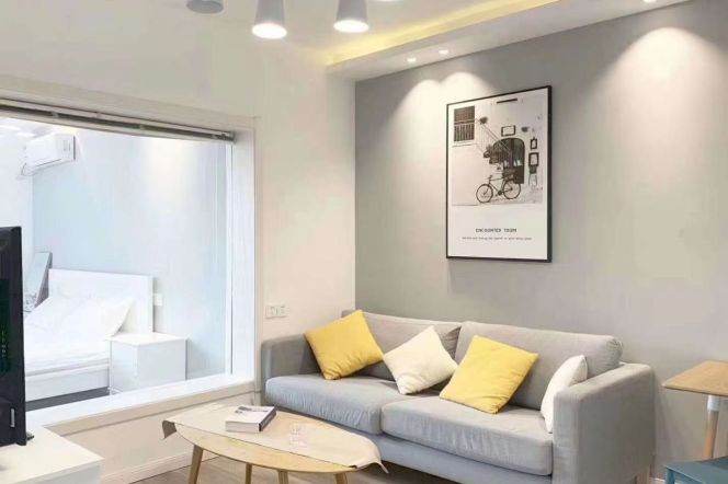 2BR Apartment near Jiaotong University Metro