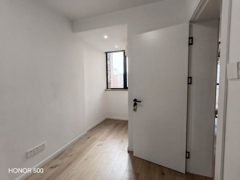 Housing image — Bedroom