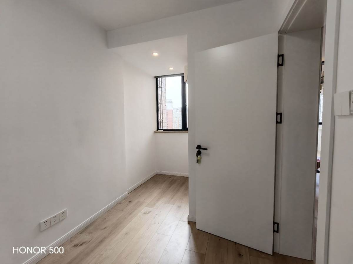 Housing image — Bedroom