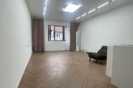 2BR Lane House near South Shaanxi Rd Metro (L1/L10/L12/L13)