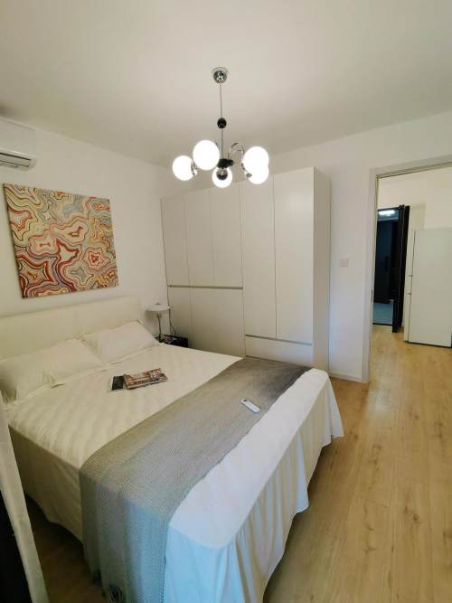 Housing image — Room