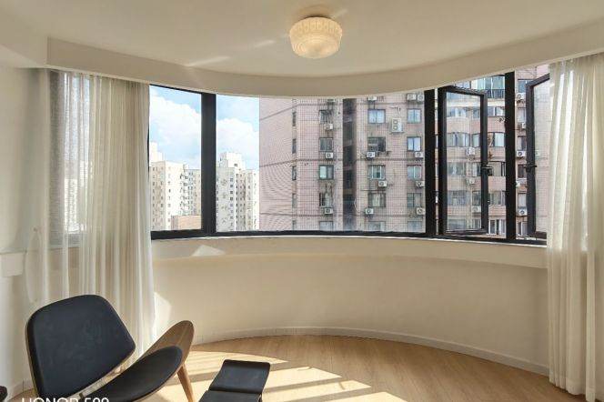 High-Floor Bright High-Ceiling 4BR Apartment at Sanhe Garden