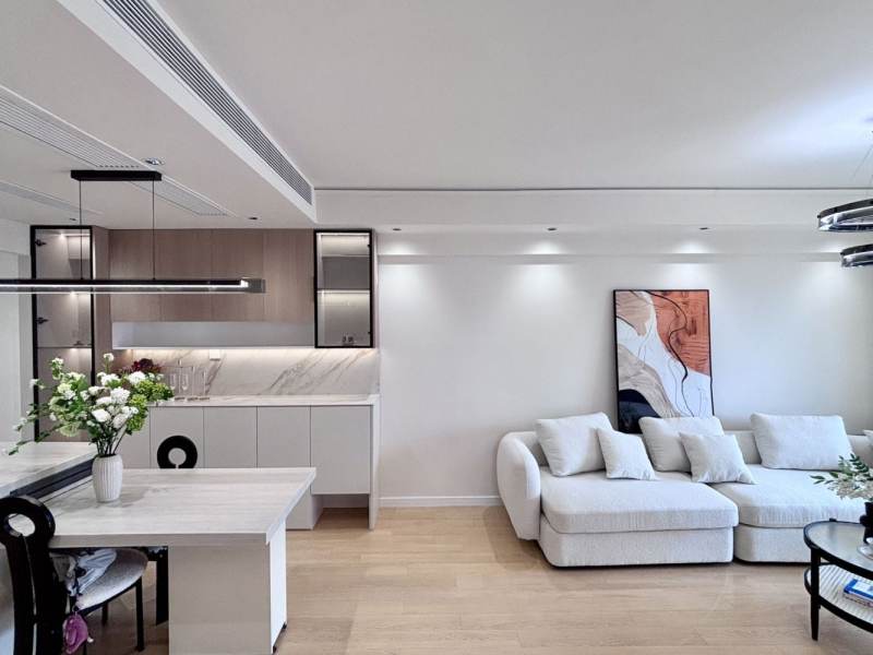 Housing image — Dining Area