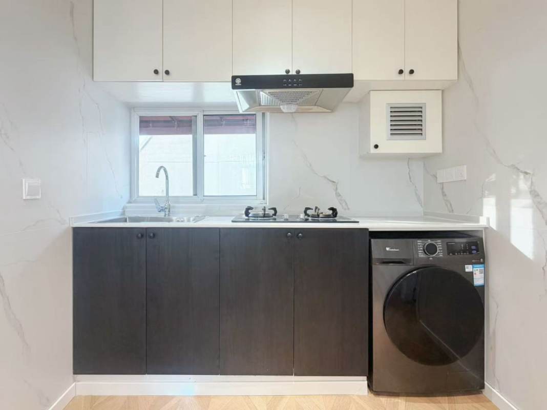 Housing image — Kitchen