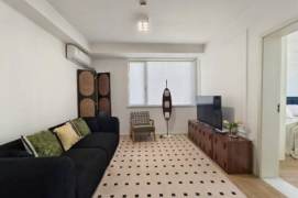 Modern Bright 2BR Apartment near Zhongshan Park (L2/L11)