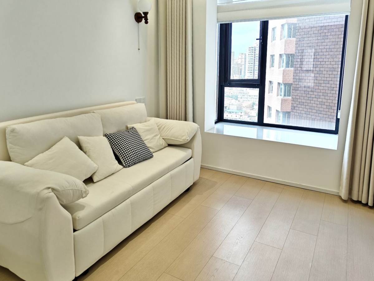 Housing image — Bedroom