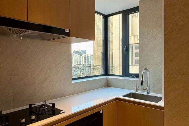 High-Floor 2BR Apartment near Jiangning Rd Metro (L13)