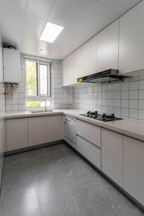 Housing image — Kitchen
