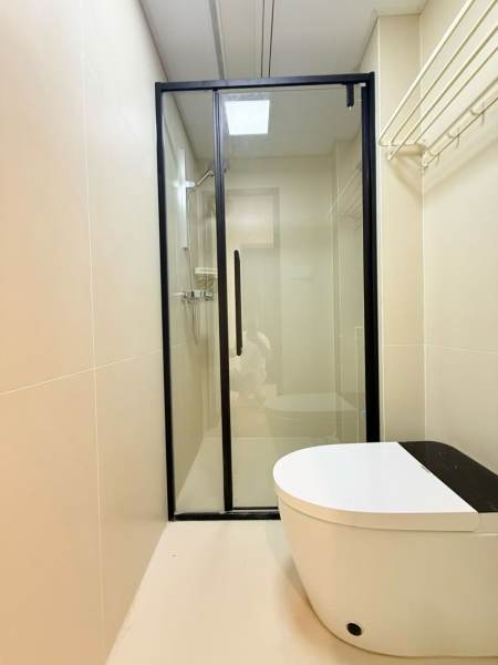 Housing image — Bathroom