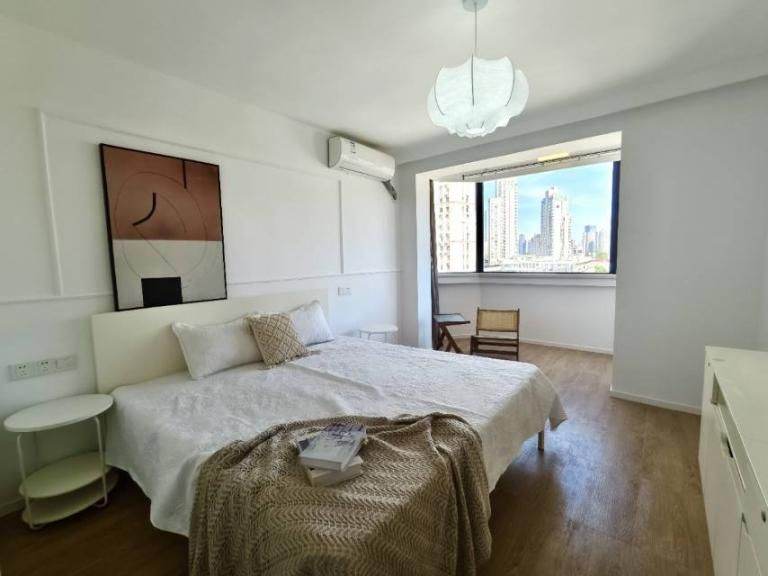 Housing image — Bedroom