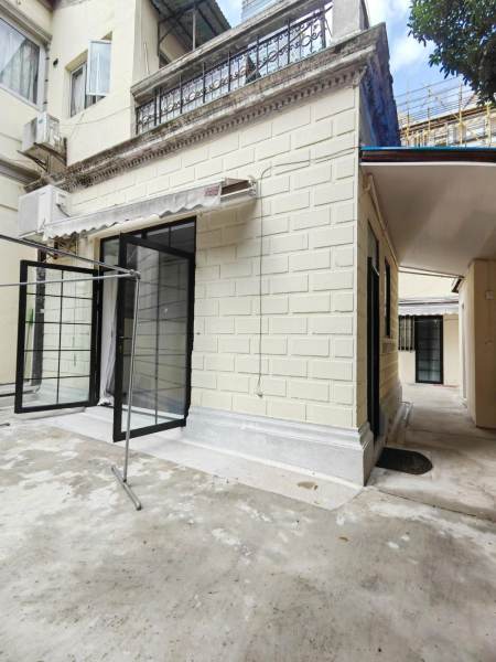 Housing image — Building Exterior