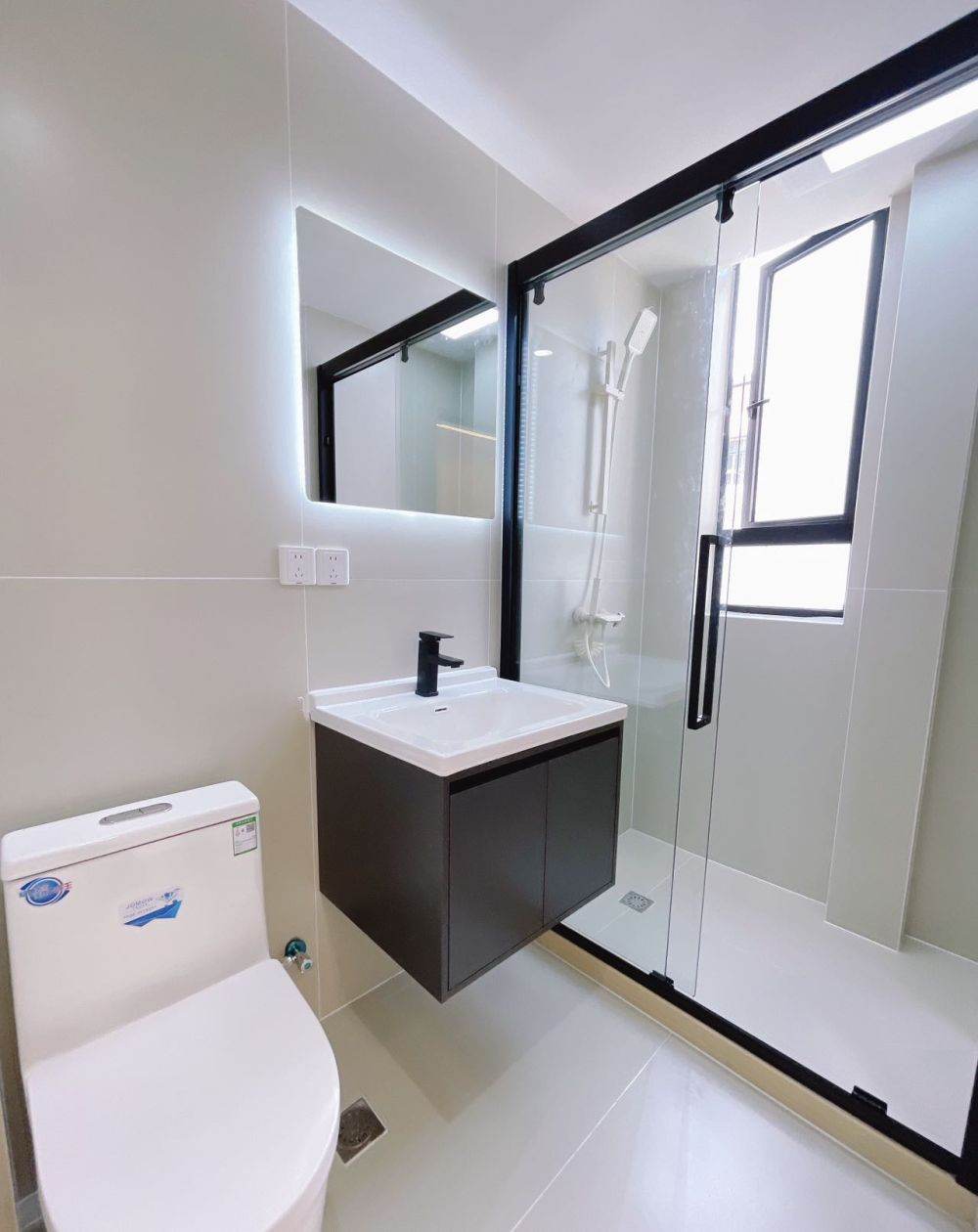 Housing image — Bathroom