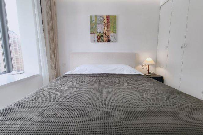 Spacious 1BR Apartment near Yishan Rd Metro (L3/L4/L9)