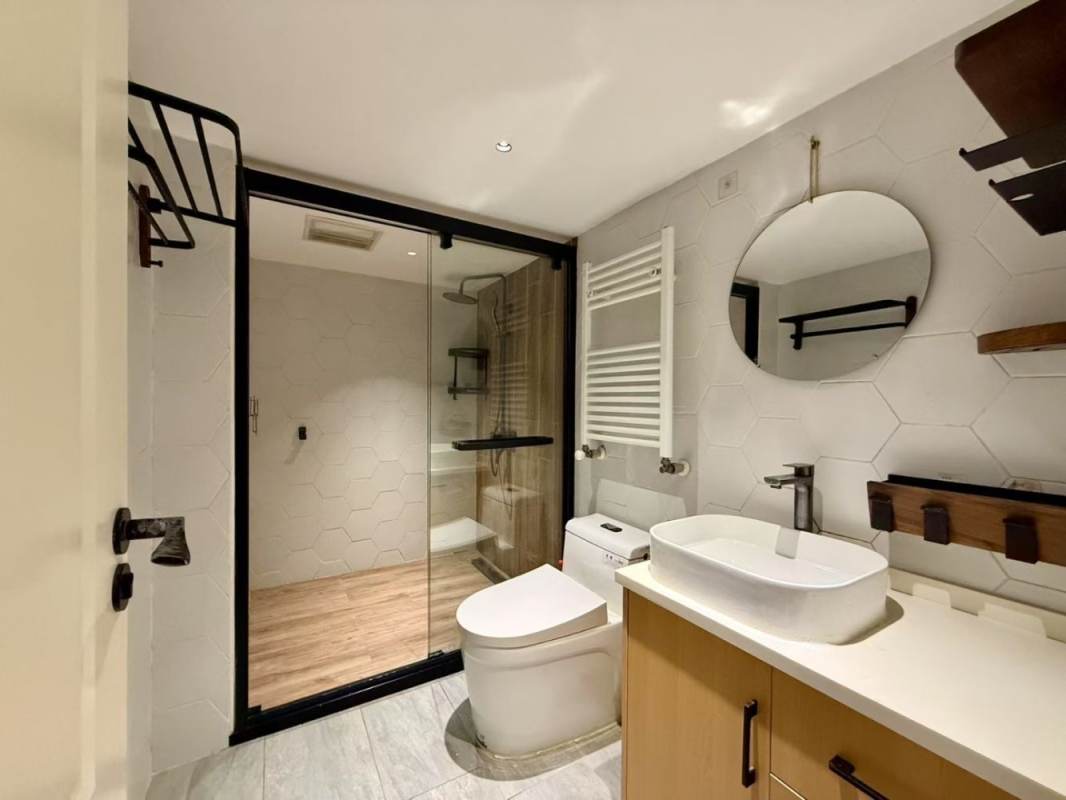 Housing image — Bathroom