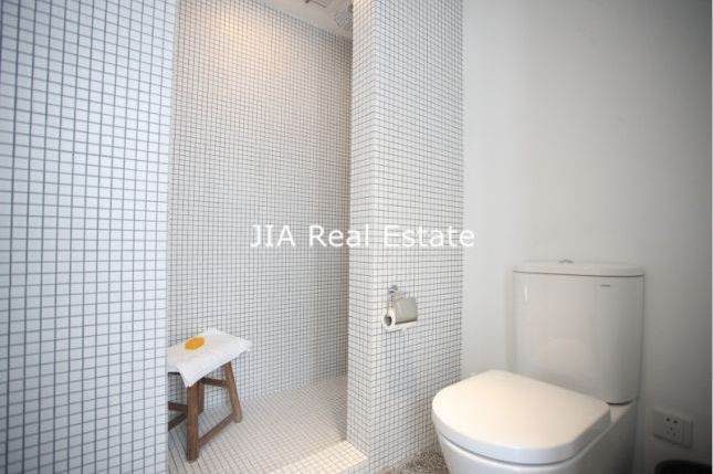 1BR Serviced Apartment in Gubei (L10/L15)