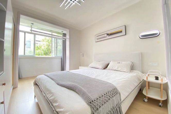 1BR Apartment near Rice Bar