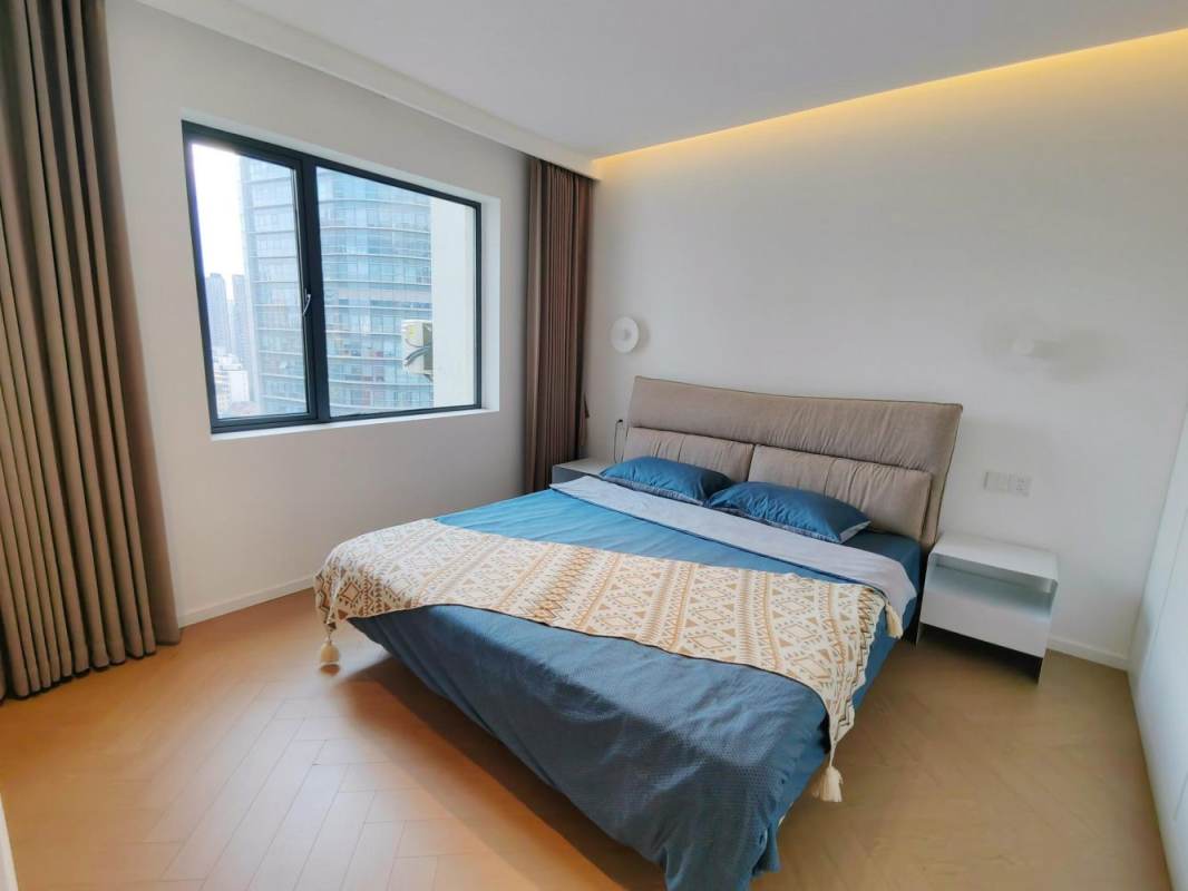 Housing image — Room