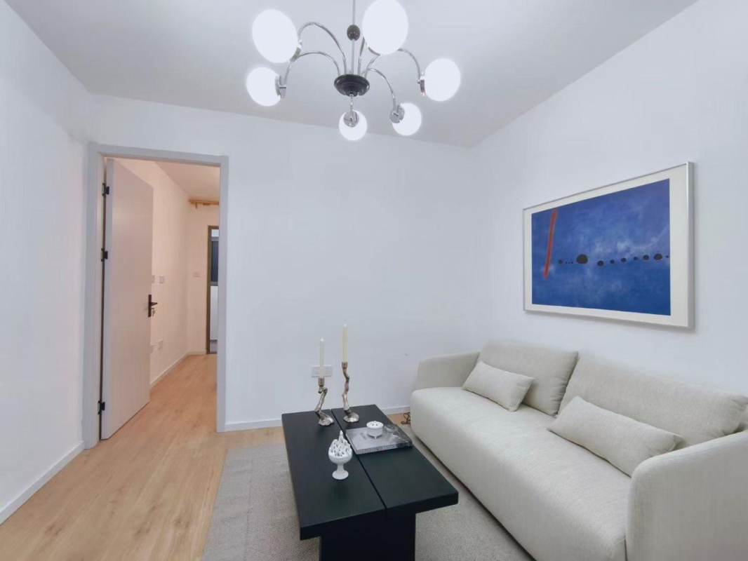 Housing image — Living Room