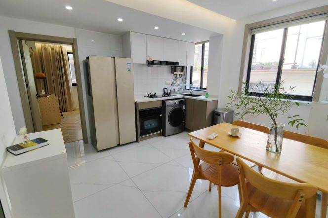 3BR Apartment in Jing'an