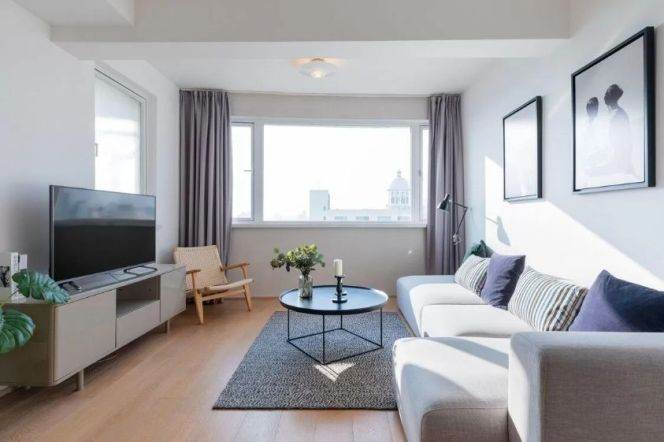 High-Floor Spacious Bright 2BR Apartment near IAPM (L1/L10/L12)