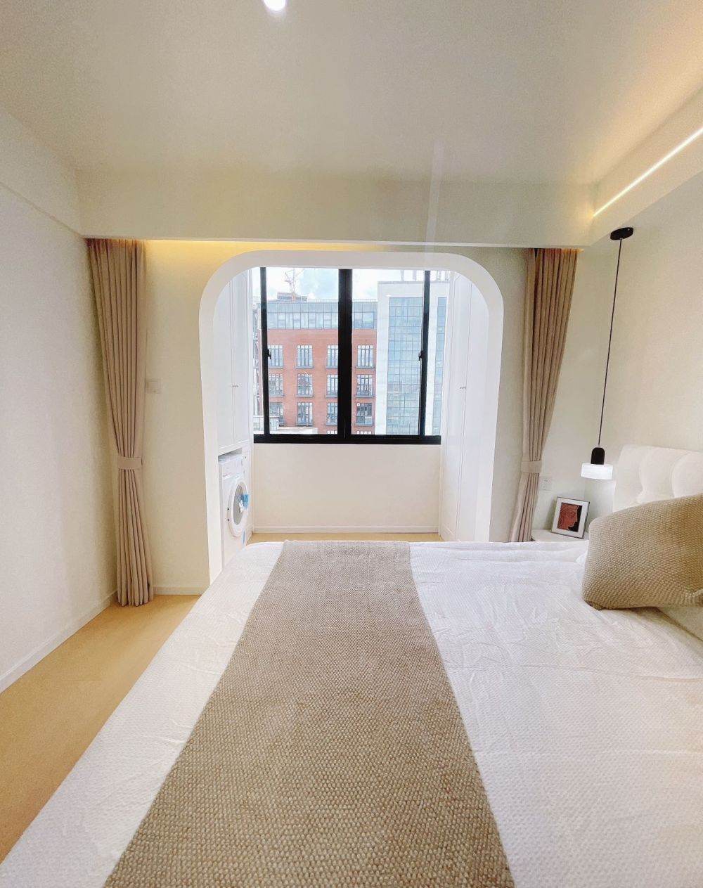 Housing image — Bedroom