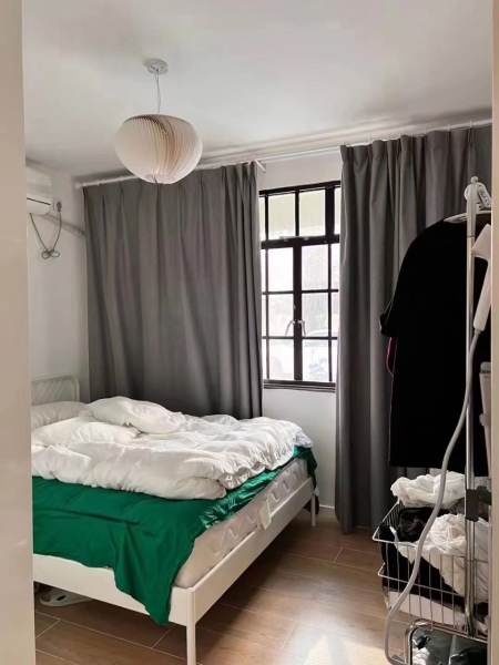Housing image — Bedroom