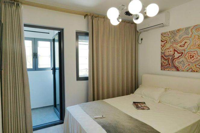 1BR Apartment near Caobao Rd Metro (L1/L12)