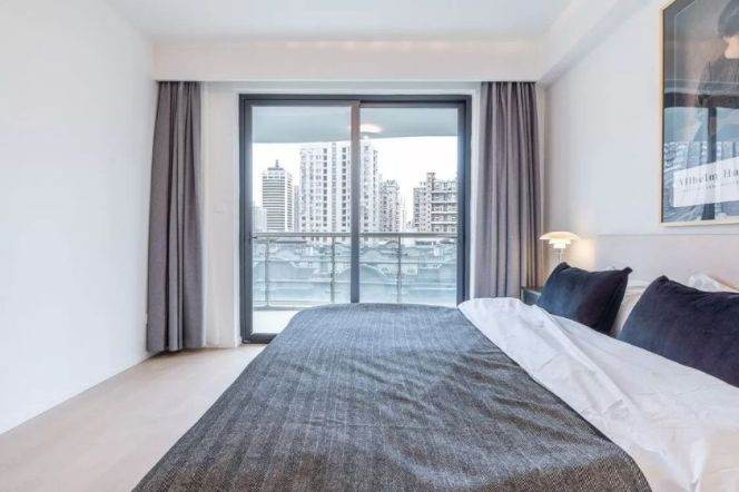 4BR Apartment in Xujiahui