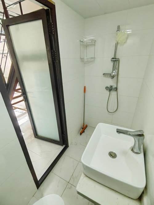 Housing image — Bathroom