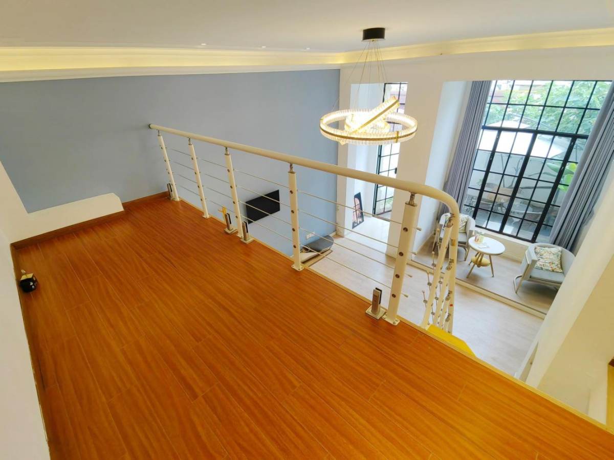 Housing image — Room