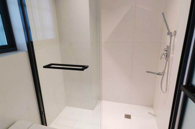 Modern 1BR Apartment in Jing'an (L2/L7/L14)