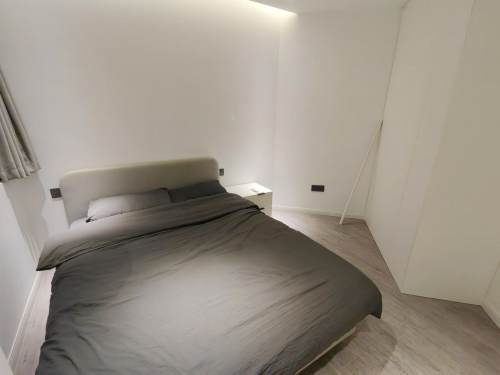 Housing image — Room
