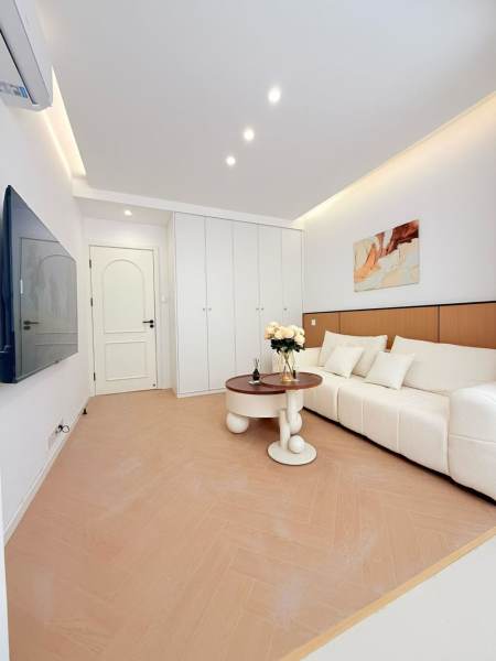 Housing image — Living Room