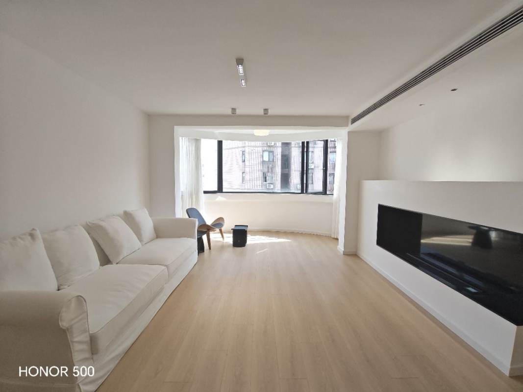 Housing image — Living Room