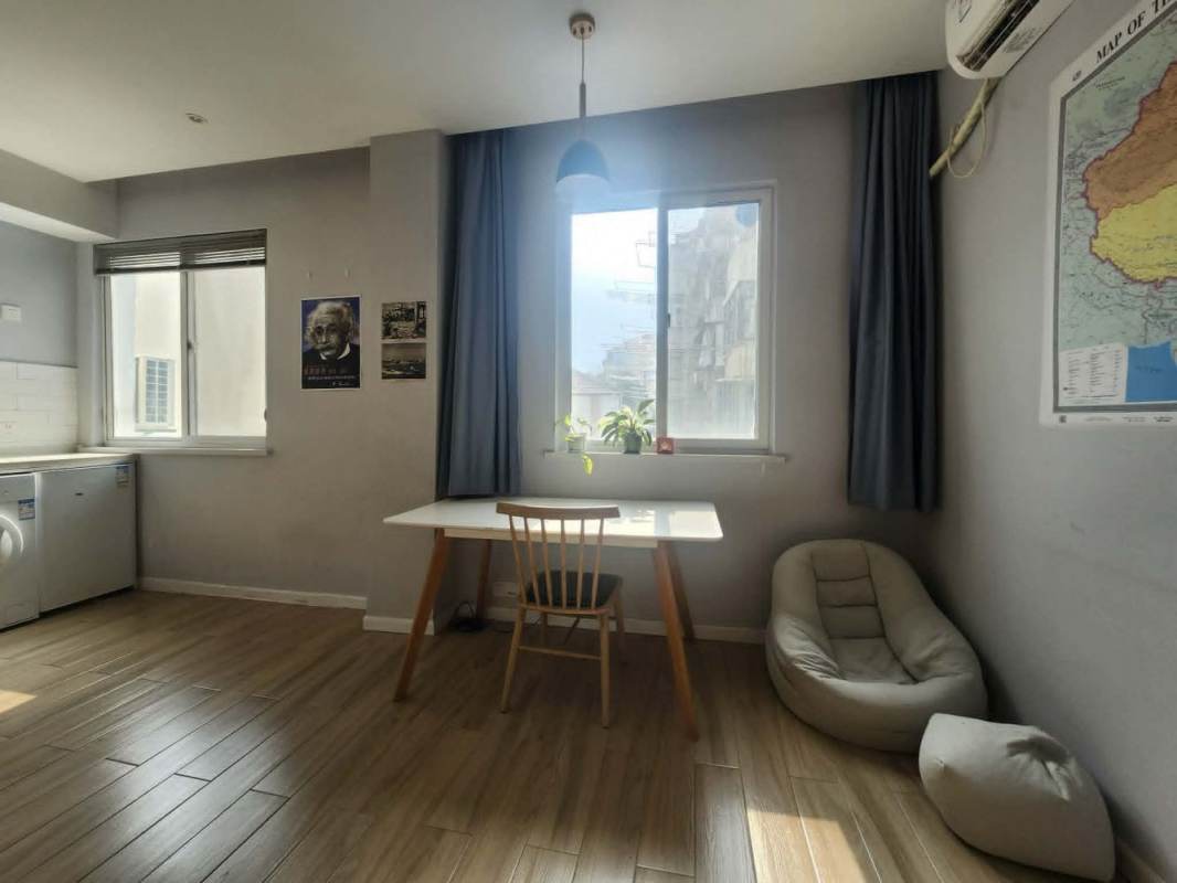 Housing image — Living Room