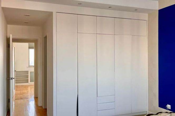 High-Floor 3BR Apartment in Old Xuhui (L1/L7/L9)