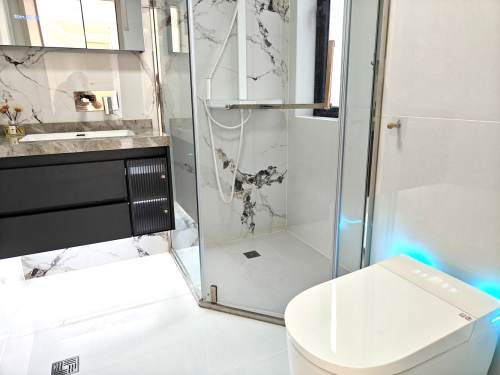 Housing image — Bathroom
