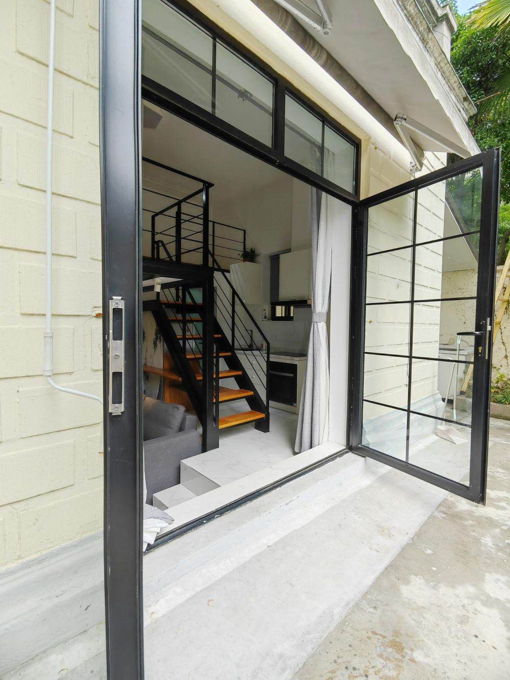 Housing image — Building Exterior