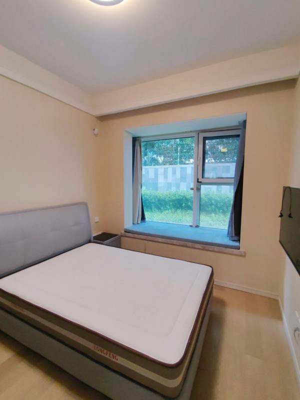 Housing image — Bedroom