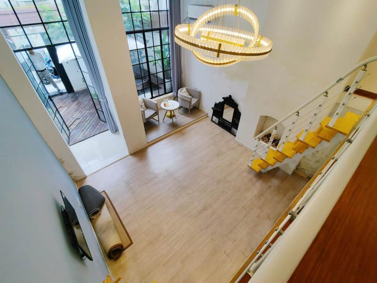 Housing image — Living Room