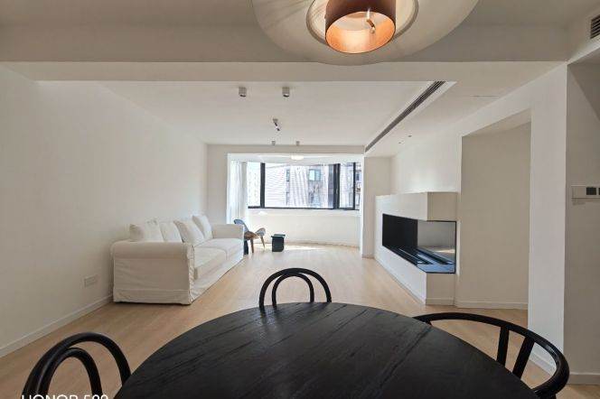 High-Floor Bright High-Ceiling 4BR Apartment at Sanhe Garden