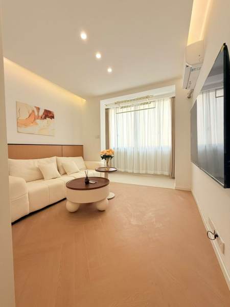 Housing image — Living Room