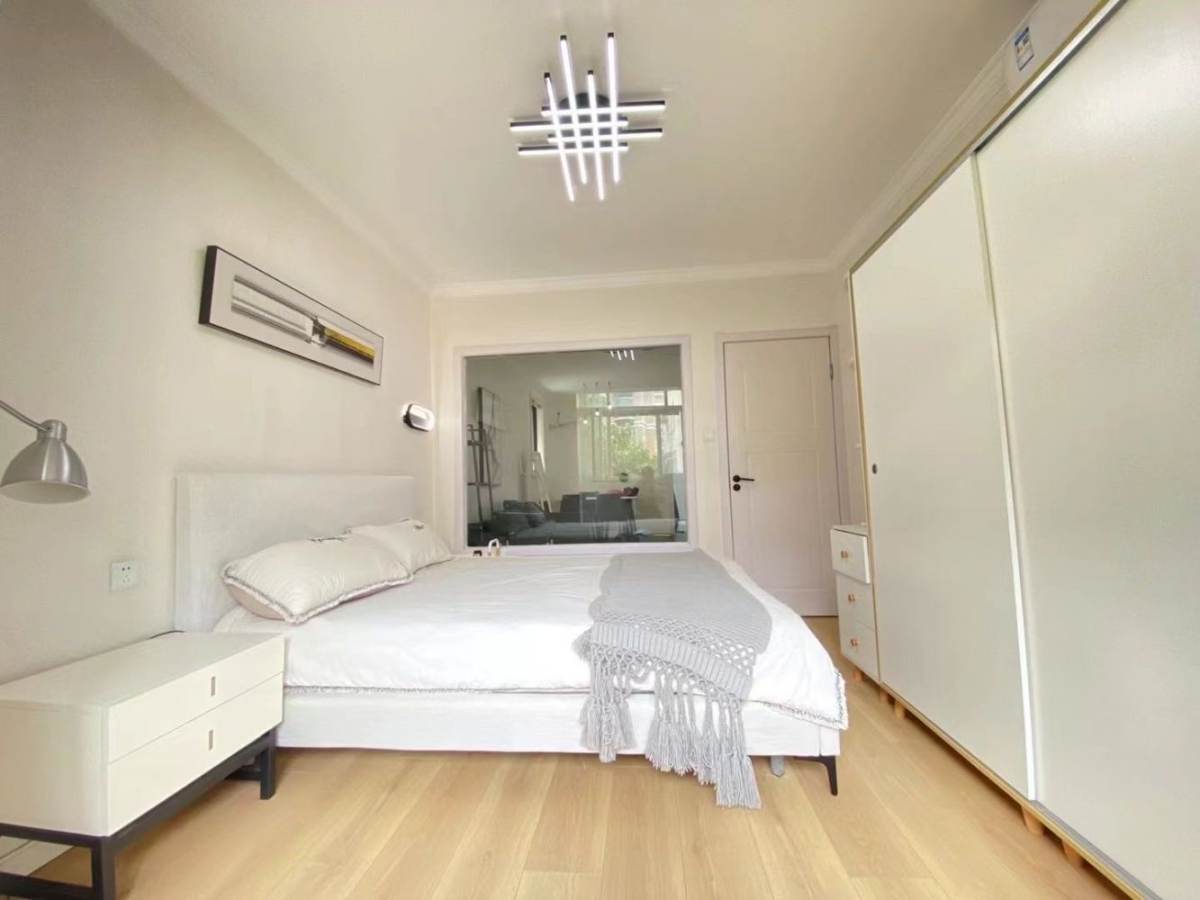 Housing image — Bedroom