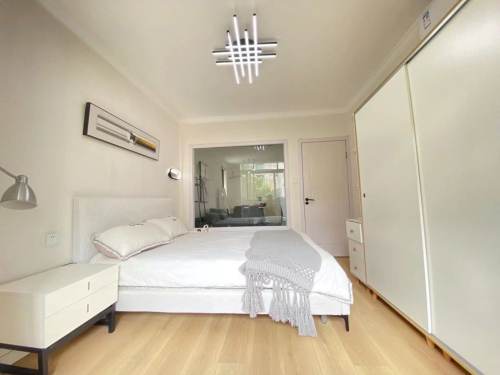 Housing image — Bedroom